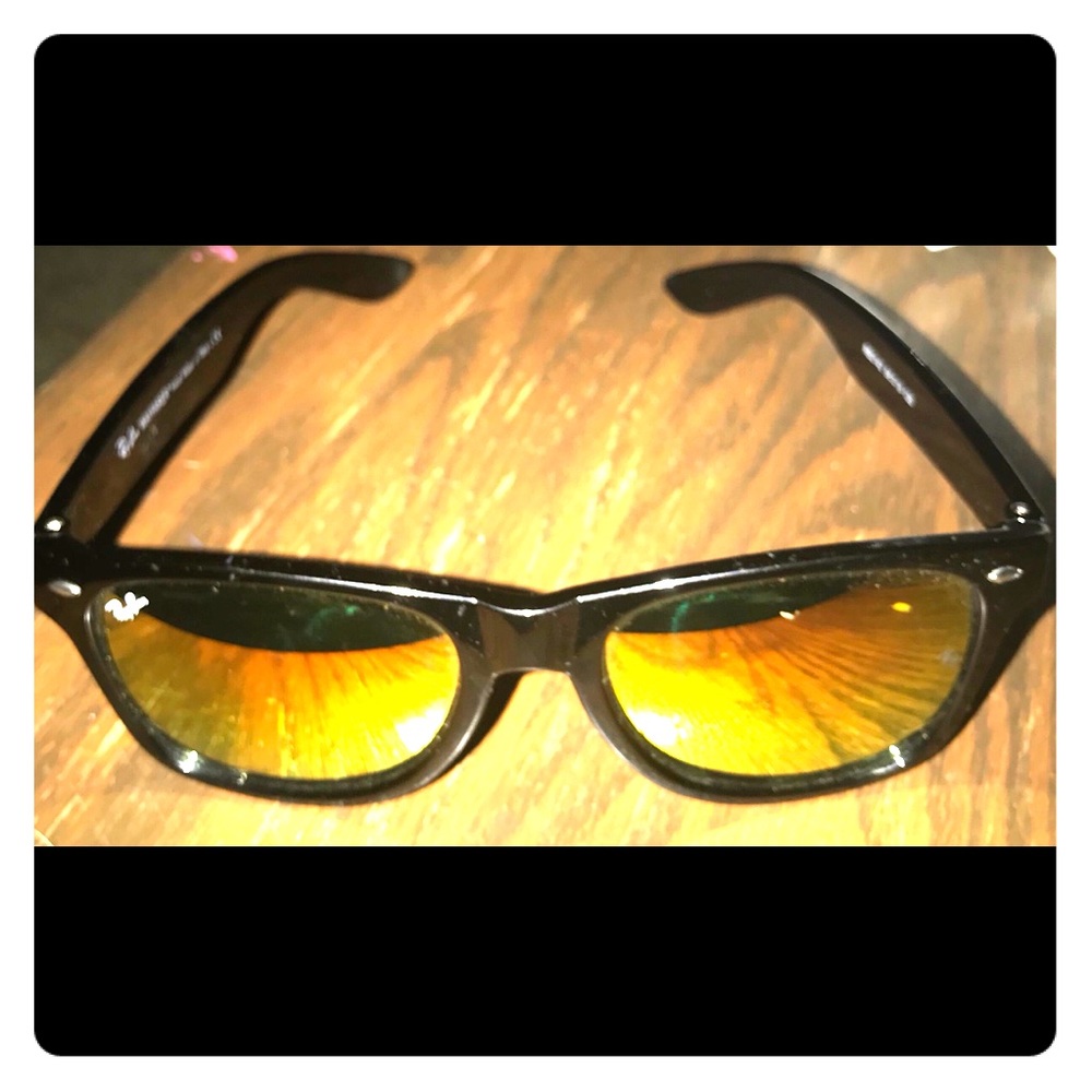 Ray Ban Wayfarer Black frame & Justin lens
